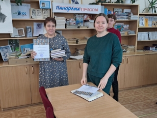 Один из победителей конкурса Нина Апполинарьевна Ермакова - библиотекарь Староутчанской сельской библиотеки.