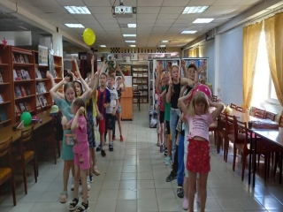 Мероприятие «День воздушного шарика» для детей сводного отряда «Апельсин»